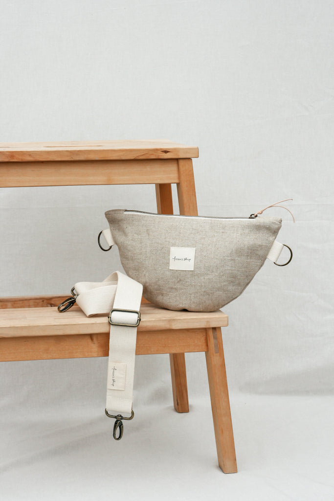 Halfmoonbag | small size - Linen